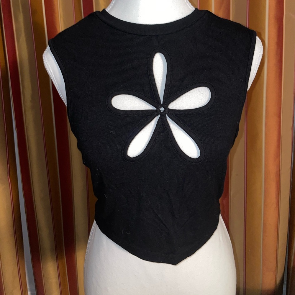 Tank top with flower cut out